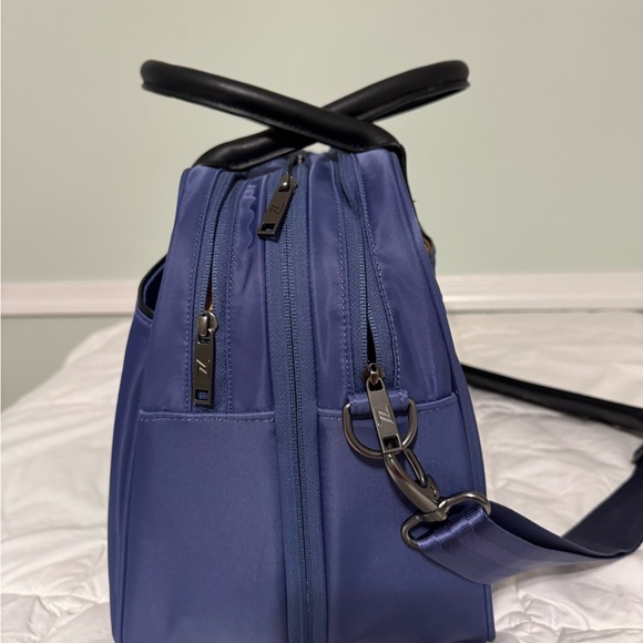 Nomad Lane Unisex Bento Bag in Dusk w/Toiletry bag and Tech Organizer - Picture 4 of 7